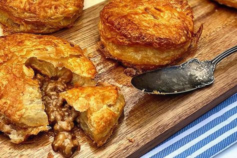 New Zealand Hand Pies, Wagyu Ground Beef, Wagyu Beef Recipe, Meat Pie Recipe, Hand Raised, Meat Pies, Beef Meat, Cheese Pies, Pie Tops