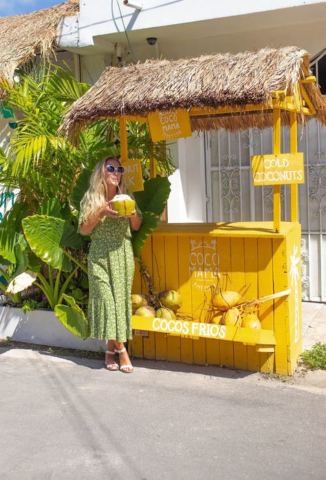 The Best Boutique Experiences in Tulum, Mexico Pop Up Restaurant Ideas, Tropical Cafe, Tiki Drink, Food Carts, Tropical Food, Food Cart Design, Cafe Shop Design, Small Cafe, Yucatan Peninsula