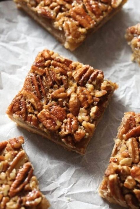 Pioneer Woman Pecan Pie, Pecan Bars Recipe, Pecan Pie Bar, Pecan Pie Bars Easy, Pecan Pie Bars Recipe, Keto Pecan Pie, Pecan Desserts, Pecan Pie Easy, Favorite Pie Recipes