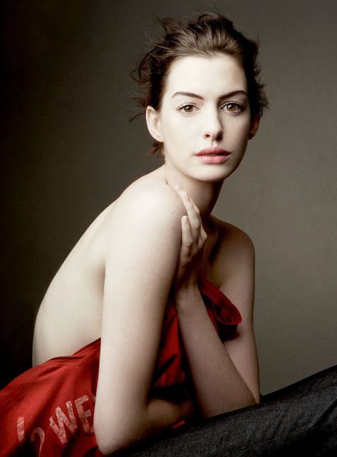 Annie Leibovitz Portraits, Anne Leibovitz, Annie Leibovitz Photos, Annie Leibovitz Photography, Tony Curtis, Annie Leibovitz, Anne Hathaway, Portrait Inspiration, 인물 사진