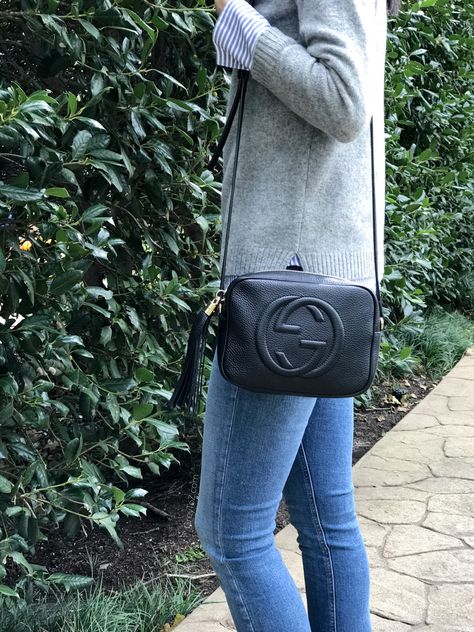 Gucci Soho Disco Bag Outfit, Gucci Crossbody Bag Outfit, Gucci Disco Bag, Gucci Soho Bag, Gucci Soho Disco Bag, Gucci Disco, Soho Disco Bag, Simple Bag, What's In My Bag