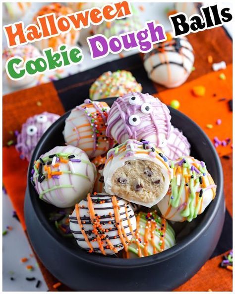 Cookie Dough Balls Recipe, Mini Cheese Ball Bites, Dough Balls Recipe, Pineapple Coconut Bread, Halloween Truffles, Punch Halloween, Fun Halloween Desserts, Halloween Snack Mix, No Bake Cookie Dough