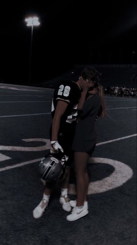 Football Couple Pictures, Fake Dating Trope, Meagan Brandy, Cute Couples Football, Football Relationship, High School Couples, Books Are Magic, Football Girlfriend, Les Pogues