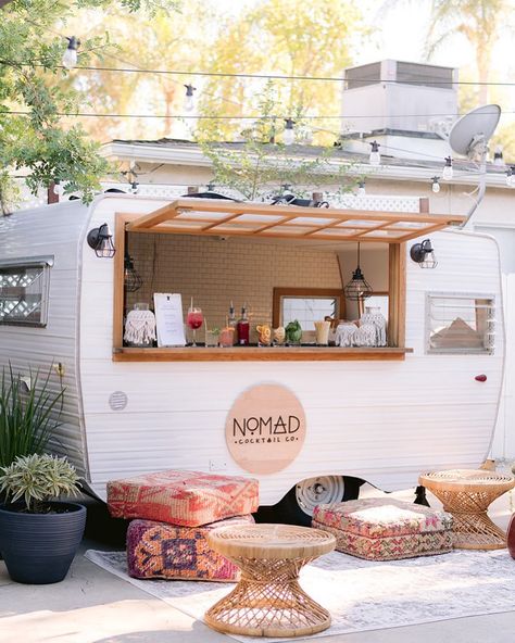 Vintage Camper Coffee Trailer, Mini Food Trailer, Vintage Coffee Trailer, Boho Food Truck, Mobile Tea Shop, Boho Mobile Bar, Vegan Cafe Food, Aesthetic Food Truck, Smoothie Trailer