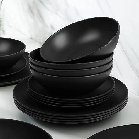 Black Dining Plate Set, Black Plates Aesthetic, Matte Black Dishes, Black Dishes Aesthetic, Black Matte Plates, Black Bowls And Plates, Black Plates And Bowls Set, Plates And Bowls Set Aesthetic, Aesthetic Plates And Bowls Set