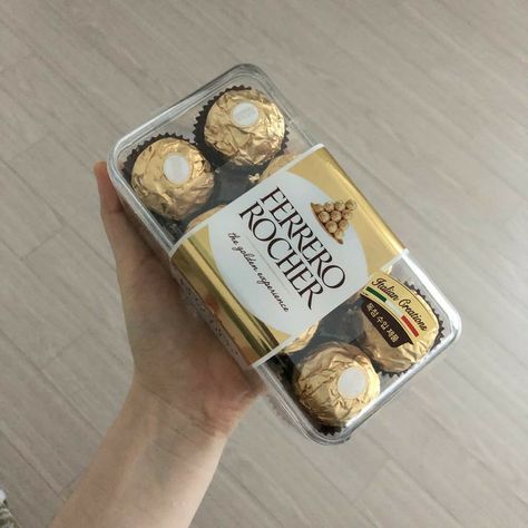 Ferrero Rocher Aesthetic, Chocolates Ferrero, Ferrero Rocher Chocolate, Rocher Chocolate, Ferrero Rocher Chocolates, Snack Shop, Animals Quotes, Valentine Chocolate, Tattoos Animals