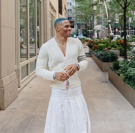 Westbrook Outfits, Russell Westbrook Fashion, Westbrook Fashion, Russel Westbrook, Guys In Skirts, Nba Outfit, How To Lean Out, Russell Westbrook, A Skirt