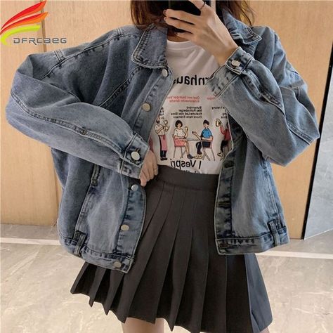 Denim Jacket Korean, Korean Fashion Jacket, Blue Jean Jacket Outfits, Oversized Denim Jacket Outfit, Chubby Style, Denim Shirt Outfit, Jacket Korean, Denim Street Style, Jacket Outfit Women