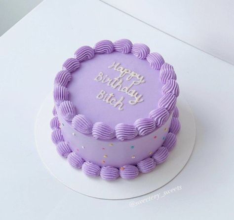 Purple Cake Ideas Birthday Simple, Birthday Cake For Women Simple, Purple Cookies, 14th Birthday Cakes, Purple Cakes Birthday, Bts Cake, Circle Cake, Make Birthday Cake, Purple Cakes