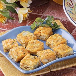 Artichoke Nibbles Artichoke Squares, Cheesy Appetizers, Cheesy Appetizer, Hot Pepper Sauce, Best Appetizers, Appetizer Dips, Amazing Recipes, Mother In Law, Appetizers For Party