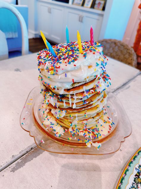 Preppy Breakfast Ideas, Preppy Meals, Preppy Breakfast, Preppy Filter, Pancakes Birthday, Preppy Food, Bday Surprise, Pancakes Pancakes, Pink Filter