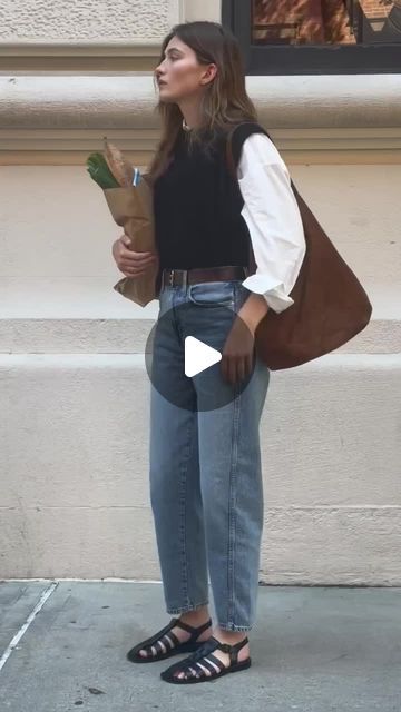 Apiece Apart on Instagram: "Introducing the High Rise Mari Barrel Jean. Our latest denim obsession complete with cool forward seam details and a flattering high waist.  #apieceapart" Button Up And Jeans Women, Button Up And Jeans, Jeans Styling, Wardrobe Planner, Barrel Jeans, Apiece Apart, 90s Style, The High, 90s Fashion