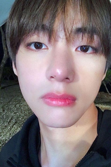 Taehyung Selca, V Bts Wallpaper, Behind The Scene, Run Bts, Daegu, V Taehyung, The Scene, Bts Photo, Bts V