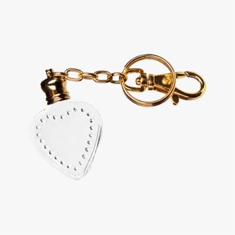 4ml heart shaped perfume bottle with gold key chain Perfume Keychain, Small Perfume Bottles, Bottle Keychain, Refillable Perfume Bottle, Fragrance Bottles, Travel Perfume, Travel Size Perfume, Plastic Mesh, Gold Key