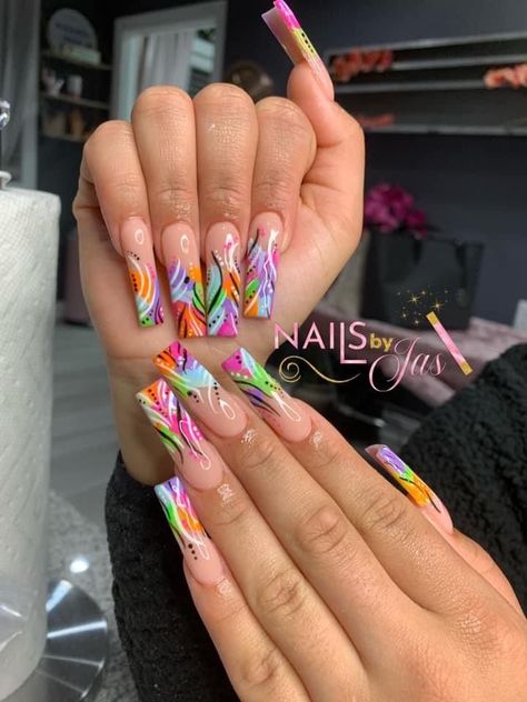 90s Style Acrylic Nails, 90s Inspired Acrylic Nails, 2000 Nail Art Designs, 90s Style Nails Acrylic, 2000 Nails Designs, 2000 Nails Acrylic, Throwback Nail Designs, Freaknik Nail Ideas, Nails Acrylic 90s