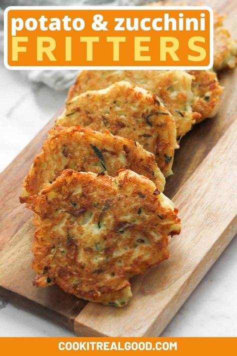 These quick and easy potato fritters are perfect for breakfast, lunch or dinner. Made with simple ingredients, these delicious vegetarian potato and zucchini fritters will be a hit with the whole family! Best Way To Bake Potatoes, Baked Potatoes In The Microwave, Potato And Zucchini, Potato Fritters Recipe, Vegetarian Fritters, Potatoes Stuffed, Healthy Main Meals, Zucchini Patties, Veggie Fritters