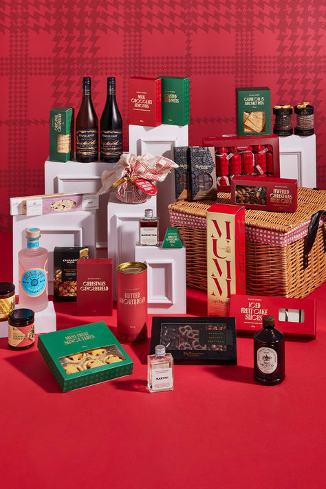 Celebrate the festive season with our exquisite Christmas Hampers. Curated with a selection of gourmet delights, each hamper exudes elegance and thoughtful gifting. Christmas Gift Hampers, Diwali Gift Hampers, Christmas Hampers, Fruit Cake Christmas, Jeweled Christmas, Christmas Fruit, Christmas Hamper, Cake Slice, 2023 Christmas