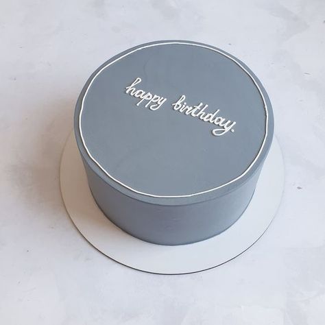 Funny Korean Cake, Minimalist Birthday Cake Men, Simple Bday Cake For Men, Light Blue Birthday Cake, Bday Cakes For Men, Korean Cake Ideas, Simple Cake Designs For Men, Man Cake Design, Simple Birthday Cake For Men