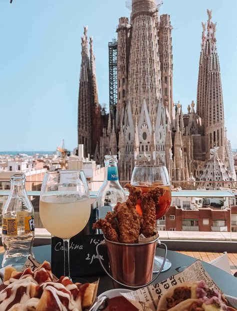 Best Places In Barcelona, Barcelona Spain Restaurants, Spain Fashion Summer Barcelona, Barcelona Restaurants With A View, Barcelona Hen Do, Barcelona Spain Instagram Pictures, Photos In Barcelona, Spain Barcelona Aesthetic, Barcelona Beach Aesthetic