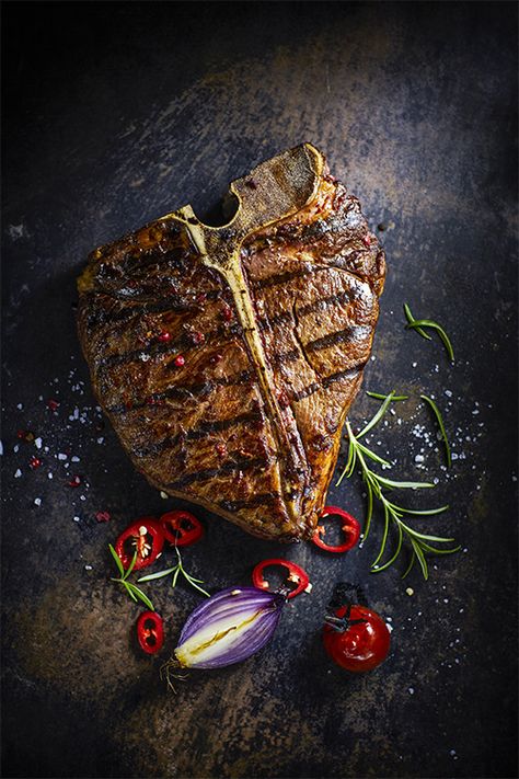 Meat Food Styling, Roast Meat, Photography Motion, Dark Food Photography, T Bone Steak, Drink Photography, Chicken Steak, T Bone, Food Drink Photography