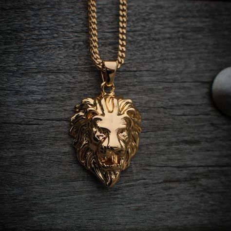 Lion Head Necklace, Baguette Diamond Necklace, Leo Zodiac Sign, Roaring Lion, Gold Lion, Diamond Cross Pendants, Leo Zodiac, Diamond Chain, Jewelry Bag