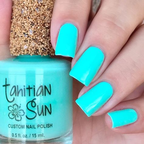 Turquoise Aqua Nail Polish, Blue Acrylics, Turquoise Nail Polish, Neon Blue Nails, Bright Summer Acrylic Nails, Blue Gel Nails, Aqua Nails, Acrylic Nail Polish, Teal Nails