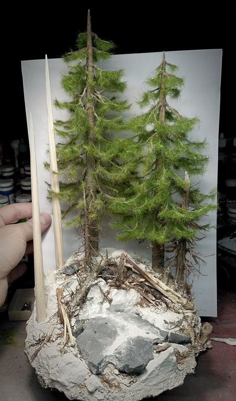 Wolf Diorama, Space Wolf, Diy Christmas Village, Model Tree, Model Train Scenery, Small Step, Miniature Christmas Trees, Homemade Valentines, Miniature Trees