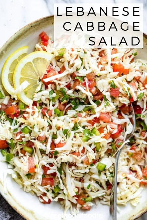 Middle Eastern Salads, Recipes Mediterranean, Cabbage Salad Recipes, Olive Oil Dressing, Oil Dressing, Recipes Summer, Best Salad Recipes, Eat Salad, Cabbage Salad