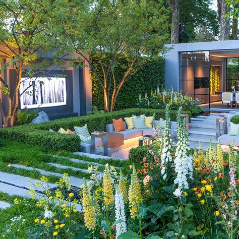 RHS Chelsea Flower Show 2018 garden trends to follow this summer Chelsea Garden, Desain Lanskap, Cottage Garden Design, Modern Garden Design, Pallet Garden, Contemporary Garden, Garden Show, Chelsea Flower, City Garden