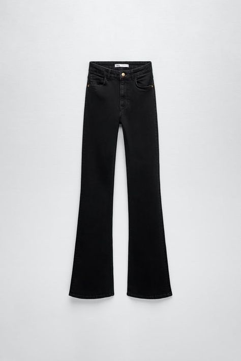 Women's Jeans | ZARA United Kingdom Outfits With Zara Jeans, Black Flared Jeans, Flare Jeans Outfit, Black Flare Jeans, Flair Jeans, Outfit Zara, Zara Outfit, Black Flare, Cute Preppy Outfits