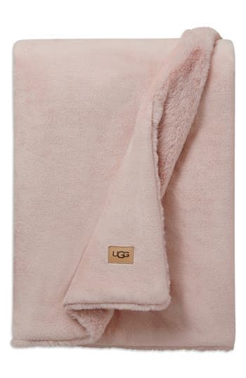 Two different kinds of cozy—flannel and plush—warm this throw that's so irresistibly soft you may need more than one to go around. 50" x 70" 100% polyester Machine wash, tumble dry Imported Ugg Bedding, Room Wishlist, Winter Date Outfits, Plush Throw Blanket, Pink Throws, Cute Blankets, Faux Fur Throw Blanket, Pink Blanket, Fur Throw Blanket