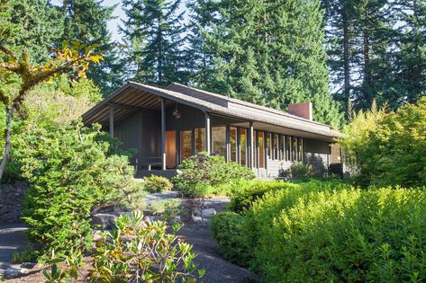 Restore Oregon 2020 ­­­­­­­­­­­­­­­DeMuro Awards Mod House, Real Estate Photography, Sims 4 Houses, Environment Design, Mid Century Modern House, Modern Homes, House Tour, Mid Century Modern Design, Virtual Tour