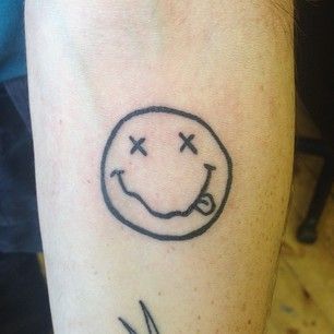 Nirvana Tattoo, Smiley Face Tattoo, 90s Tattoos, Indie Tattoo, Grunge Tattoo, Petit Tattoo, Sharpie Tattoos, Stick N Poke, Polynesian Tattoos