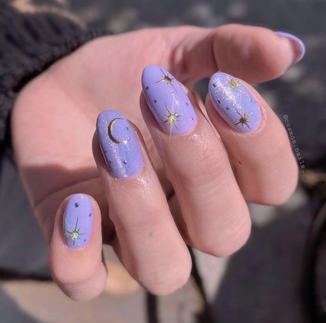 Nail Art Ideas For Short Nails Classy, Moon Designs On Nails, Nail Inspo Moon And Stars, Moon Art Nails, Astro Nail Art, Lavender Star Nails, Saturn Nail Art, Star Theme Nails, Cool Natural Nail Designs