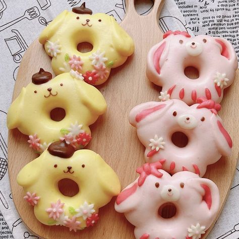 Kawaii Pastries, Kawaii Deserts, Donuts Aesthetic, Kawaii Snacks, Pastel Desserts, Kawaii Sweets, Pastry Design, Food Kawaii, Geek Food