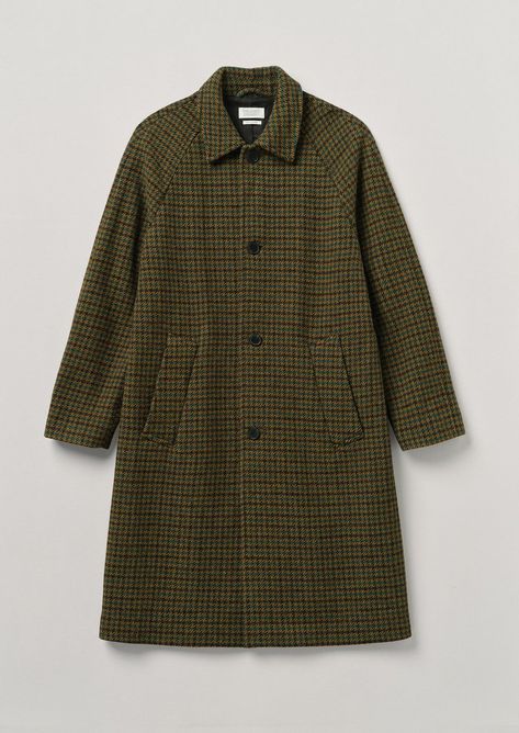 Green Carhartt Jacket, Raglan Coat, Coaches Jacket, Houndstooth Coat, Simple Clothing, Carhartt Jacket, Plaid Coat, Workwear Fashion, Houndstooth Pattern