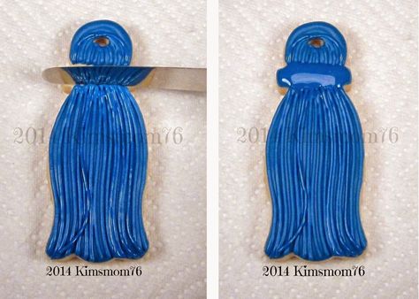 Kimsmom76: May 2014 Grad Tassel, Graduation Tassel, Sugar Cookie Royal Icing, Graduation Cookies, Cookie Tutorials, Simple Line Drawings, Sugar Cookies Decorated, Royal Icing, Hang Tags