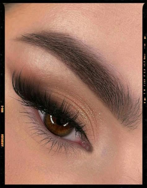 Make Up Ideas Eyeshadow, Eye Make Up For Dark Brown Eyes, Make Up Looks For Dark Brown Eyes, Brown And Bronze Eye Makeup, Brown Soft Makeup Looks, Good And Brown Eyeshadow, Light Dark Makeup Looks, Makeup Looks Dark Eyeshadow, Eyeshadow Looks Natural Brown Eyes