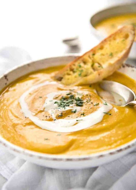 No Chop Roast Butternut Pumpkin / Squash Soup Recipe Tin Eats, Pumpkin Soup Healthy, Tin Eats, Roast Pumpkin Soup, Creamy Pumpkin Soup, Cleaner Eating, Pumpkin Soup Recipe, Pumpkin Squash, Recipetin Eats