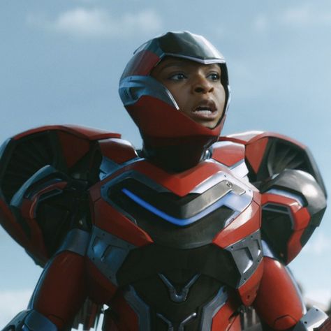 Riri Williams. Iron heart. Icons. Marvel Iron Heart, Riri Williams Wakanda Forever, Riri Williams Icon, Riri Williams Ironheart, Iron Heart Marvel, Mcu Women, Mcu Oc, Riri Williams, Gadgets Design