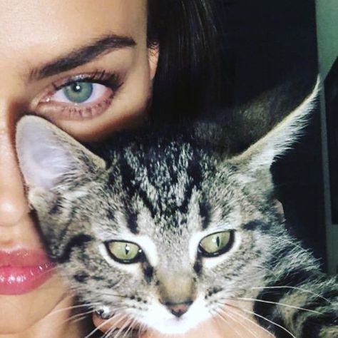 Site Model, Irina Shayk, Tv Movie, Adriana Lima, Star Girl, Divine Feminine, Cat Mom, Beautiful Fashion, Lana Del Rey