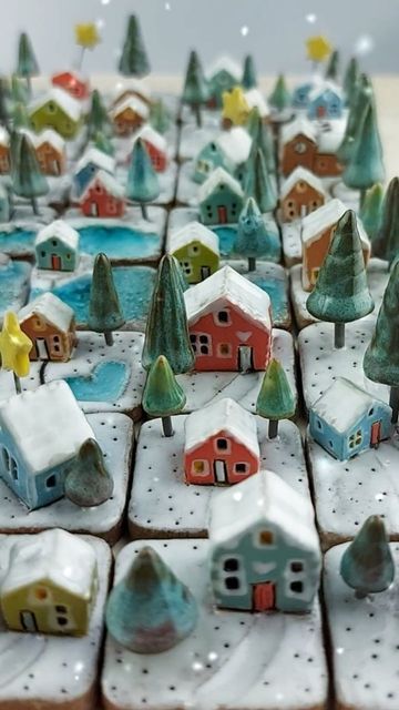 Elukka Ceramics⚱ est. 2008 on Instagram Mini Ceramic Houses, Tiny Clay Houses, Mini Clay House, Pottery Decorating Ideas, Christmas Ceramics Ideas, Pottery Handbuilding Ideas, Ceramic Houses Christmas, Small Ceramics, House Pottery