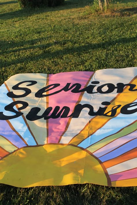 Senior Flag Ideas, Senior Sunrise Posters 2024, Goodbye Seniors Poster, Senior Sunrise Ideas High School Posters, Senior Sunrise Shirts Ideas, Senior Mural Ideas High Schools, Senior Sunrise Decorations, Senior Sunrise Photo Frame, Senior Sunrise Signs