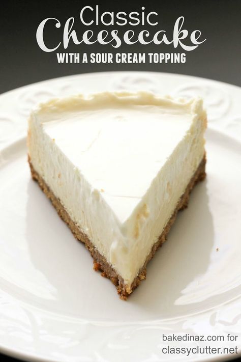 Classic Cheesecake with Sour Cream Topping Cheesecake Recipe With Sour Cream, Cheesecake With Sour Cream Topping, Cheesecake With Sour Cream, Cheesecake Philadelphia, Sour Cream Topping, Recipe With Sour Cream, Slice Of Cheesecake, Cheesecake Recipes Philadelphia, Sour Cream Cheesecake