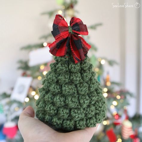 Crochet Christmas Trees Free, Christmas Tree Trio, Stitch Christmas Tree, Crochet Christmas Trees Pattern, Bobble Stitch Crochet, Bobble Crochet, Crochet Bobble, Crocheted Christmas, Crochet Tree