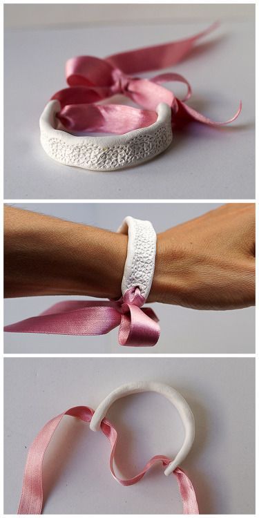 DIY Air Dry Clay Bracelet Make this pretty embossed bracelet with air dry modeling clay and ribbon. Find the tutorial for this DIY Air Dry Clay Bracelet from Journey into Creativity here. What Else Ca Air Dry Clay Bracelet, Air Dry Clay Diy, Heart Bracelet Diy, Air Dry Modeling Clay, Make Accessories, Gothic Jewelry Diy, Ceramic Bracelet, Ceramic Accessory, Diy Air Dry Clay