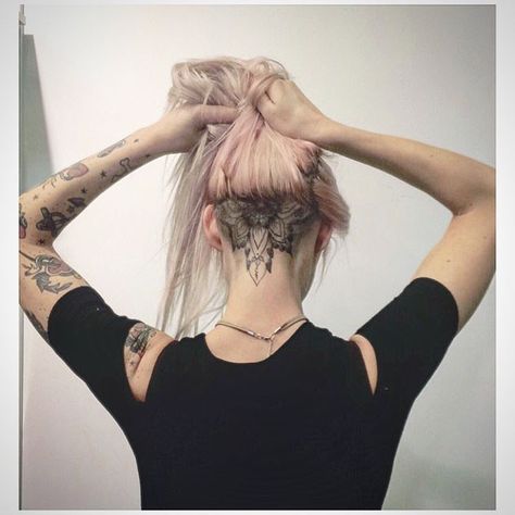 Photo by (marla.spina) on Instagram |  #tattooed, #undercut, #first, #skull, #black, #pinkhair, #mandalatattoo, #surprise Undercut Tattoo Women, Pixie Undercut Hair, Undercut Tattoos, Tattoo 2024, Shaved Hairstyles, Undercut Designs, Half Shaved Hair, Neck Tattoos Women, Back Of Neck Tattoo