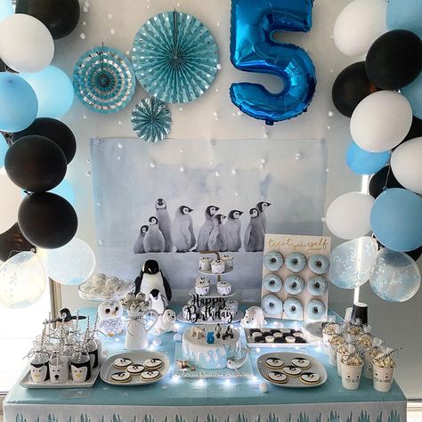 Arctic Animals Birthday Cake, Artic Animal Party, Penguin Pool Party, Arctic Animal Party, Arctic Animals Birthday Party, Penguin Birthday Theme, Arctic Birthday Party, Penguin Birthday Party Ideas, Penguin Birthday Party Decorations