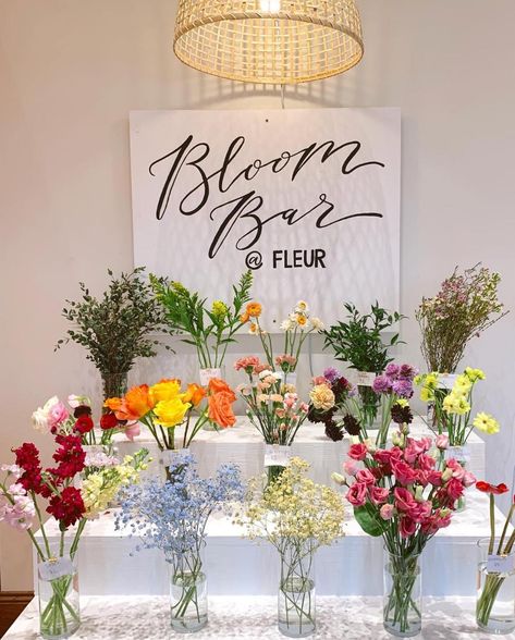 Build Your Own Bouquet, Bloom Bar, Flower Shop Decor, Bridal Shower Inspo, Flower Truck, Bridal Shower Inspiration, Flower Bar, Florist Shop, Flower Party