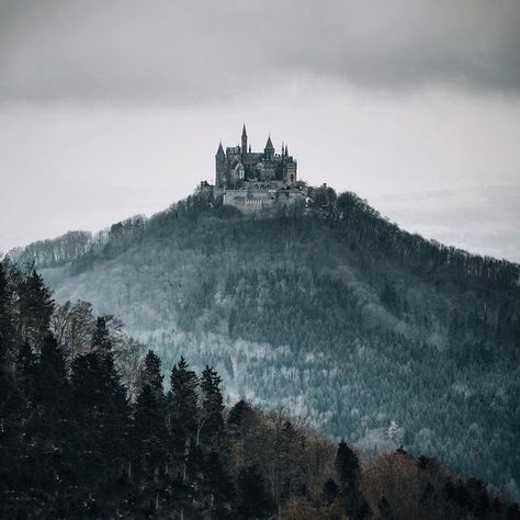 Ilvermorny Aesthetic, Durmstrang Aesthetic, Wizarding Schools, Magic Academy, Landscape Tattoo, Outdoor Photographer, Journal Aesthetic, Magic School, Cool Landscapes